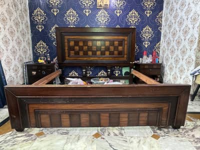 Double bed with side tables