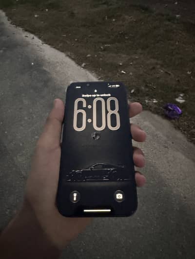 Apple iPhone 13