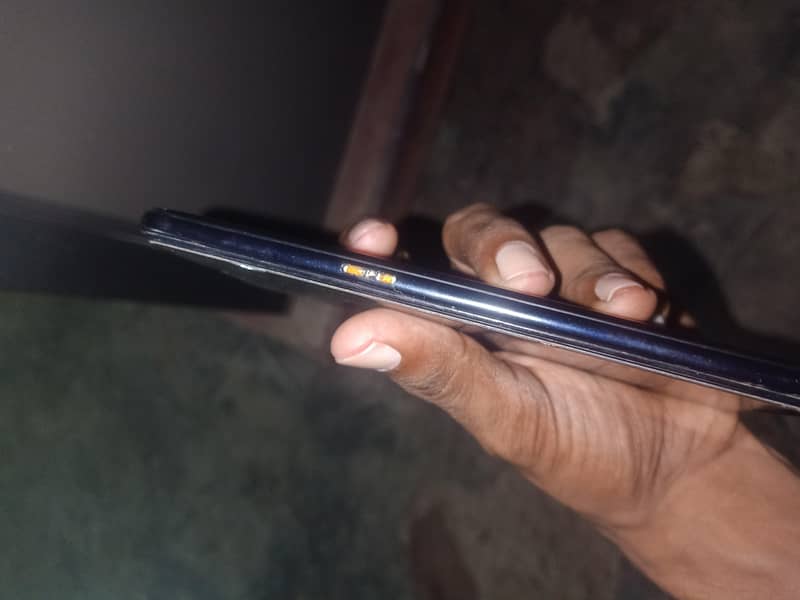 OPPO A3s 3