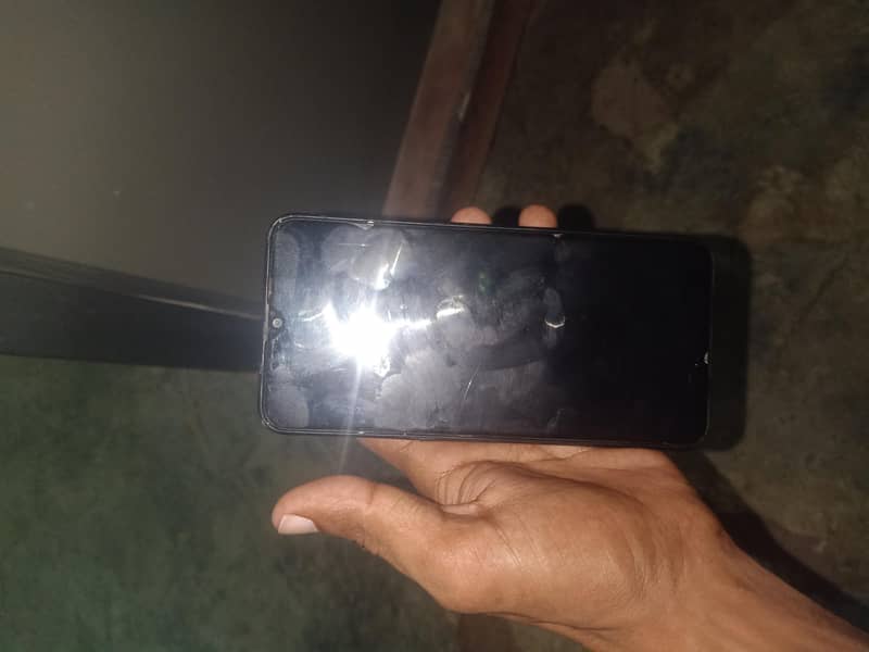 OPPO A3s 4