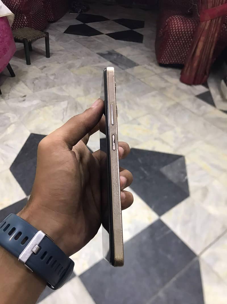 Infinix Note 30 5