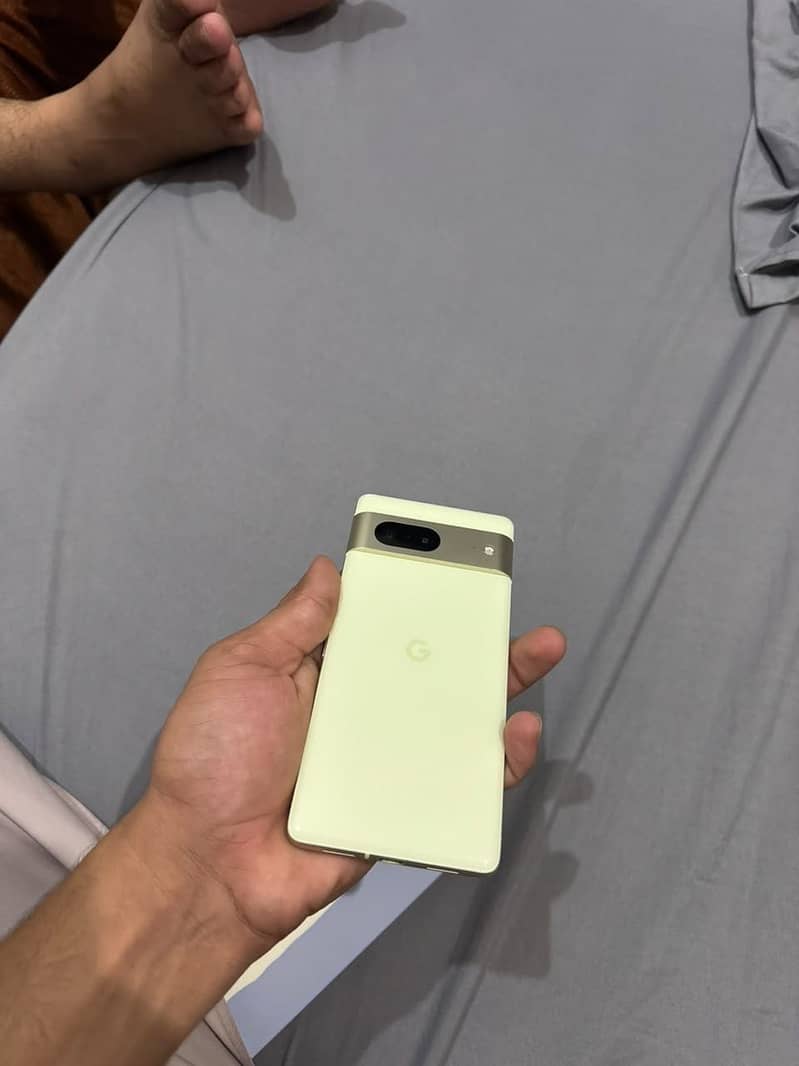 Google Pixel 7 3