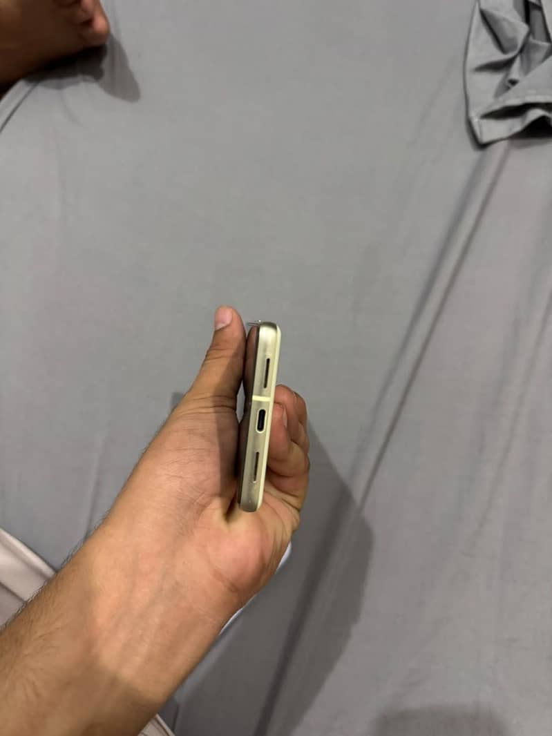 Google Pixel 7 6