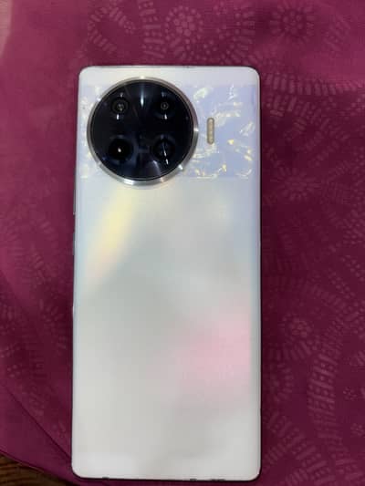 Tecno Spark 20 Pro Plus