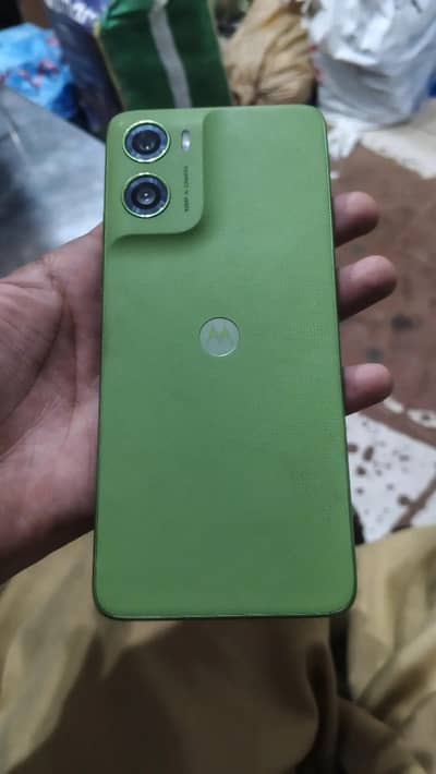 Motorola  G06