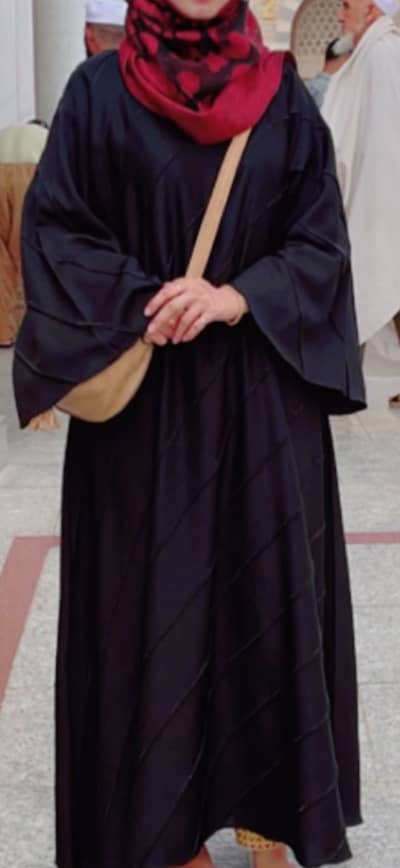 Black abaya