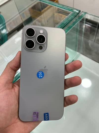 Apple iPhone 15 Pro Max