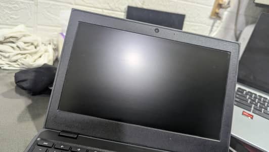 Chromebook display available 30 pin non touch quantity available