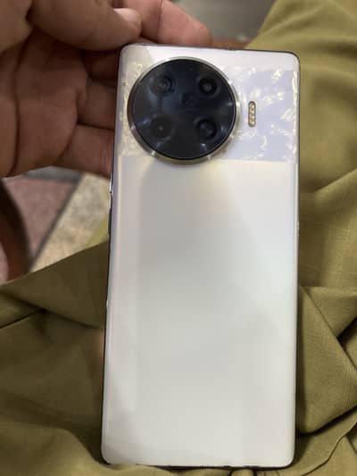 Tecno Spark 20 Pro Plus