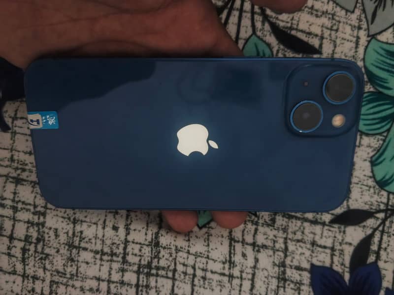 Apple iPhone 13 1