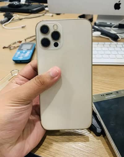 Apple iPhone 12 Pro