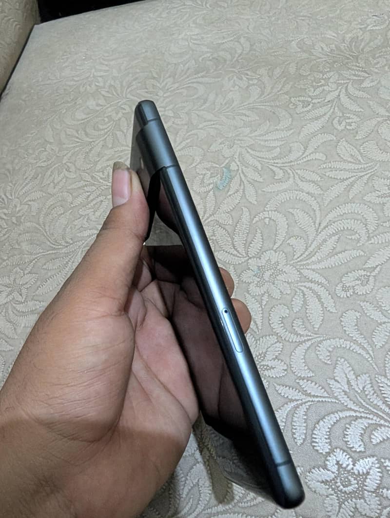 Google Pixel 7 4