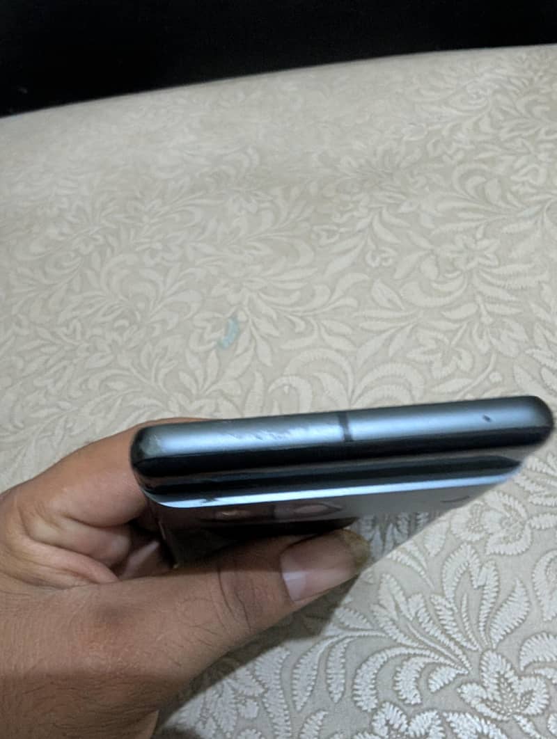 Google Pixel 7 5