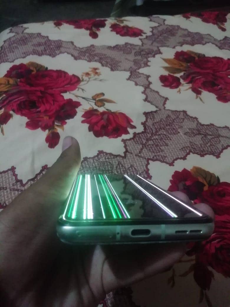 One Plus 9R 1