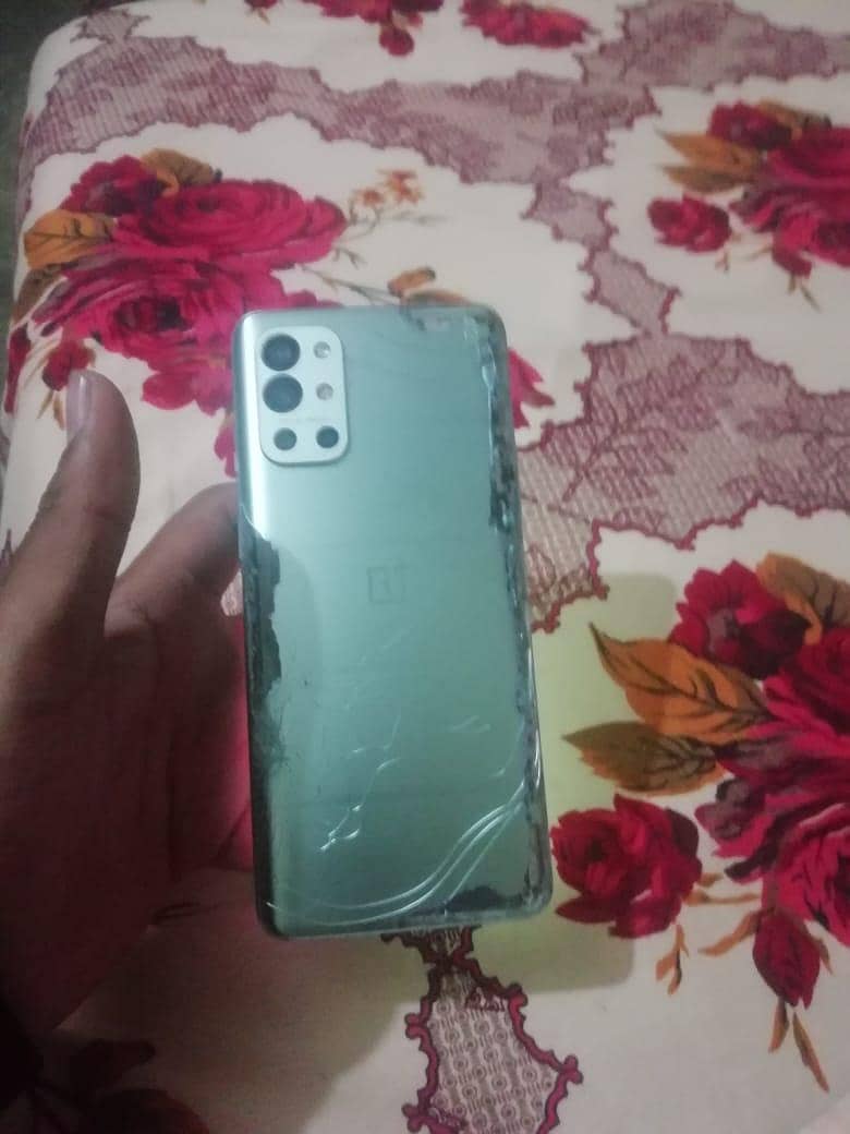 One Plus 9R 4