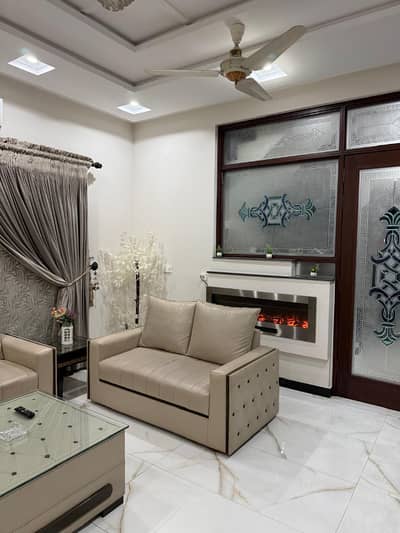 0321 86 10 688 Beautiful 8 Marla house available for rent in Eden Valley
