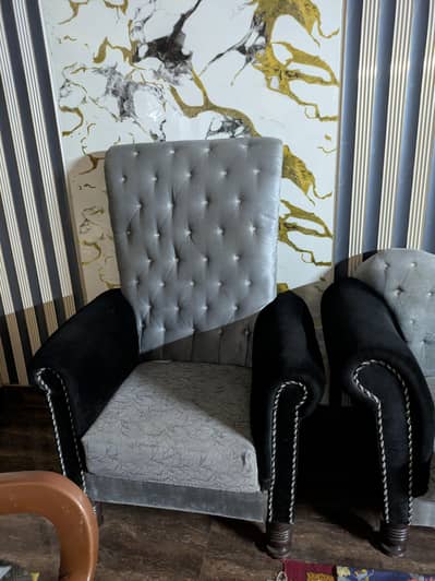 7 seater Sofa Set Just like New