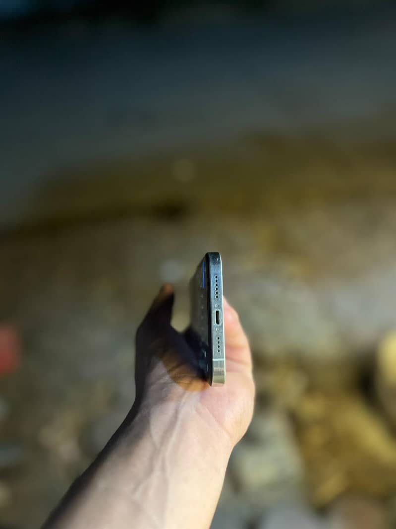 Apple iPhone 12 Pro Max 3