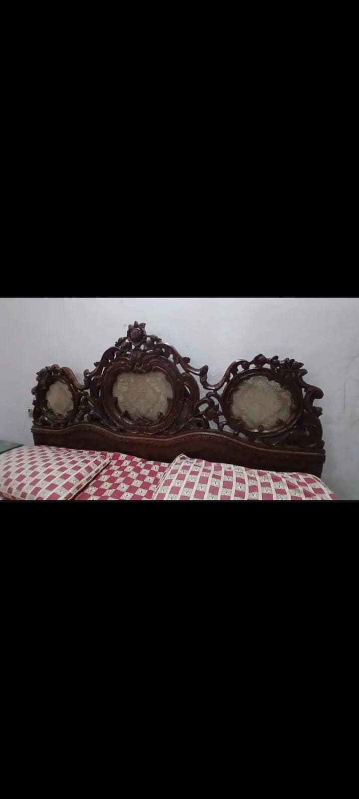 King size bed 5