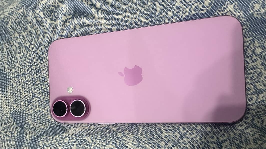 iPhone 16 Plus 128GB Factory Unlocked 0