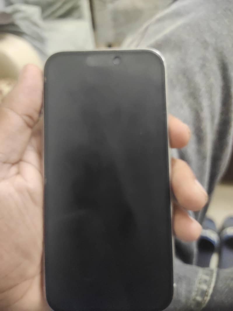 Apple iPhone 15 Pro 2