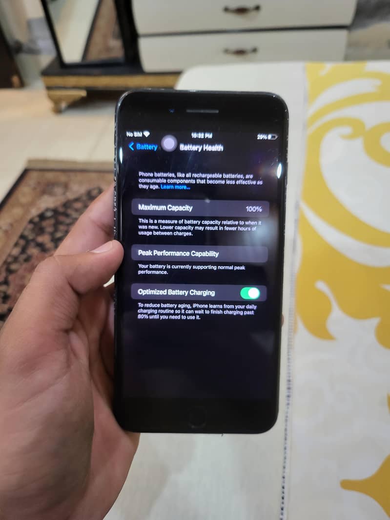 Apple iPhone 7 Plus 2