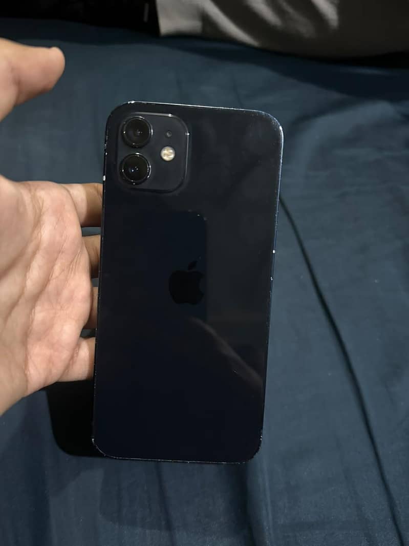 Apple iPhone 12 6