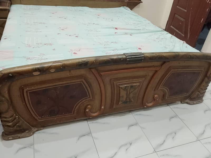 bed and dressing with side table 2