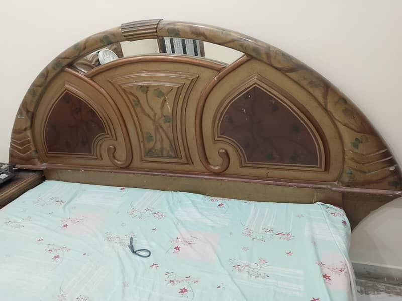 bed and dressing with side table 3