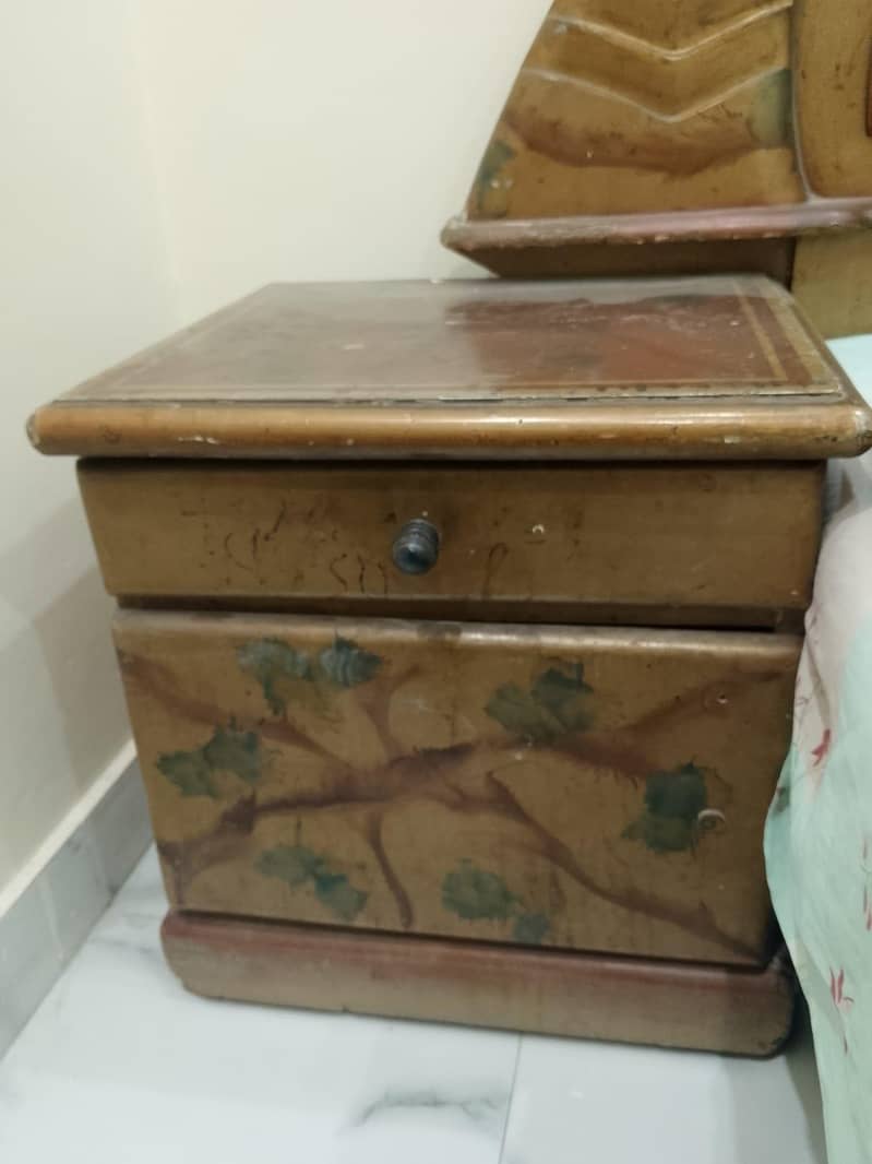 bed and dressing with side table 7