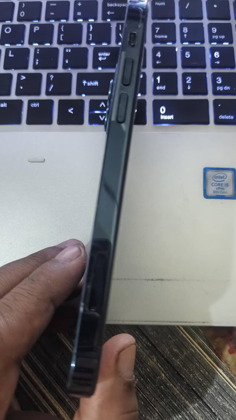 Apple iPhone 12 Pro 4