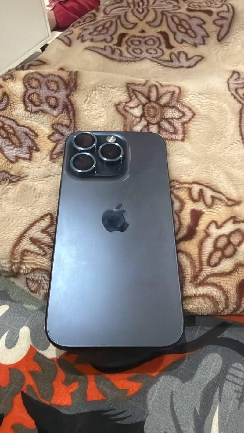 Iphone 15 pro 0
