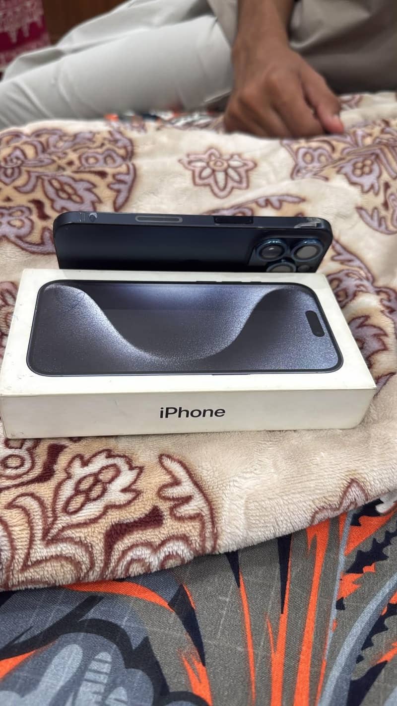 Iphone 15 pro 4