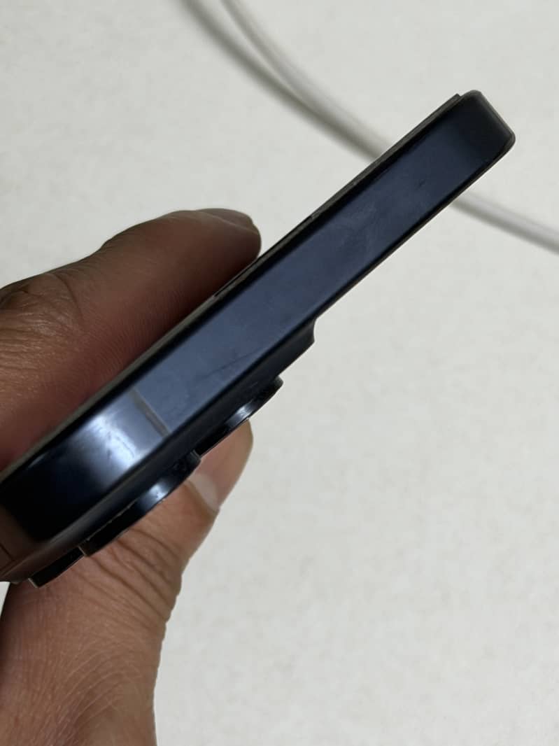 Apple iPhone 15 Pro Max 1