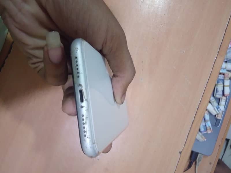 Apple iPhone XR 1