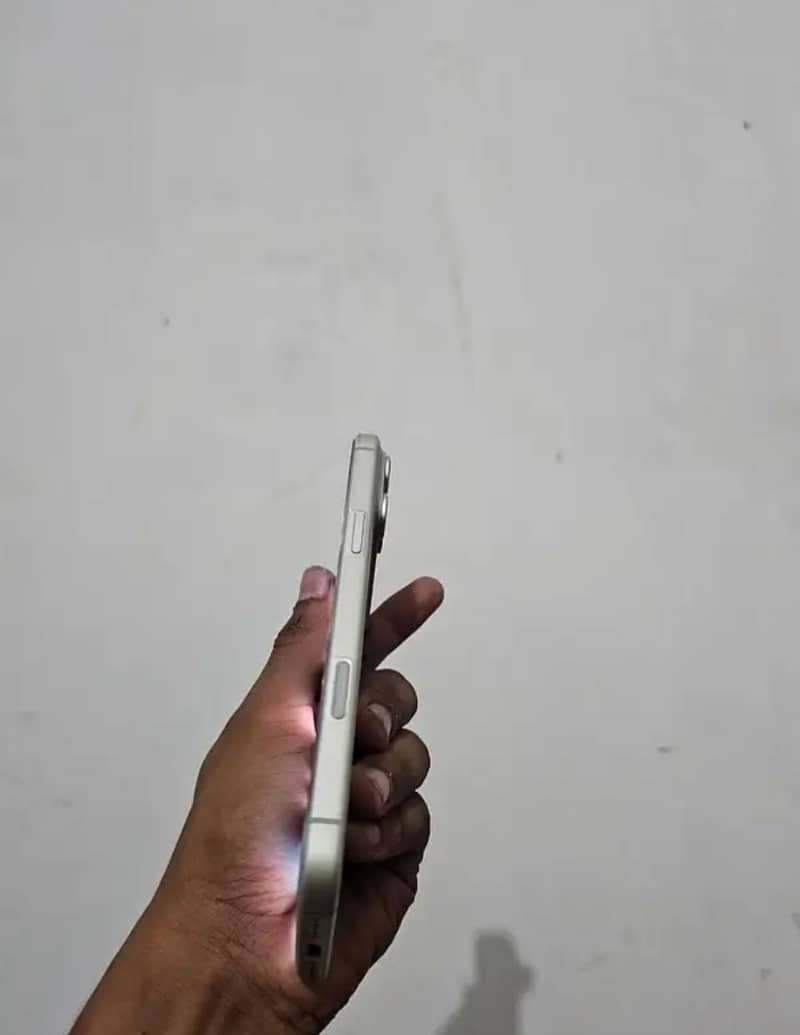 Apple iPhone 17 Pro Max 2