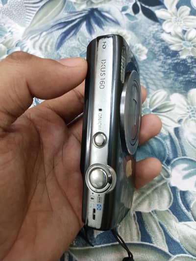 Canon IXUS 160 Digital Camera (8x Zoom / 20.0 MP