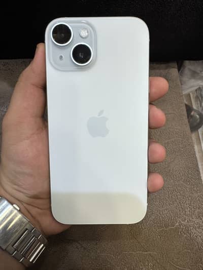 Apple iPhone 15