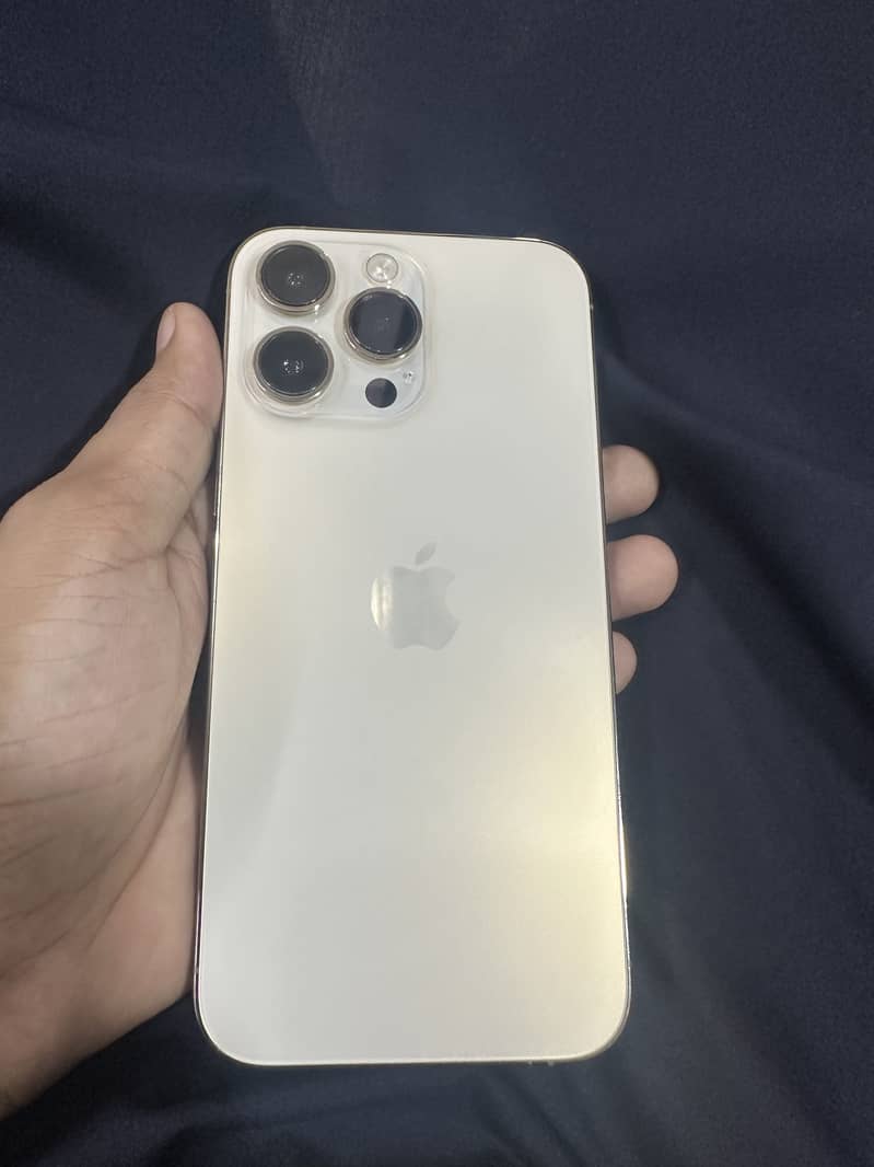 Apple iPhone 14 Pro Max 3