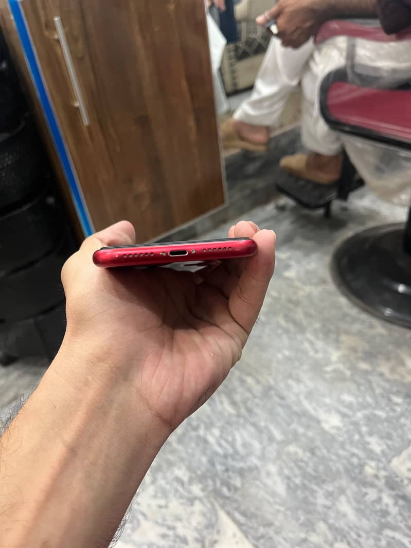 Apple iPhone 11 0