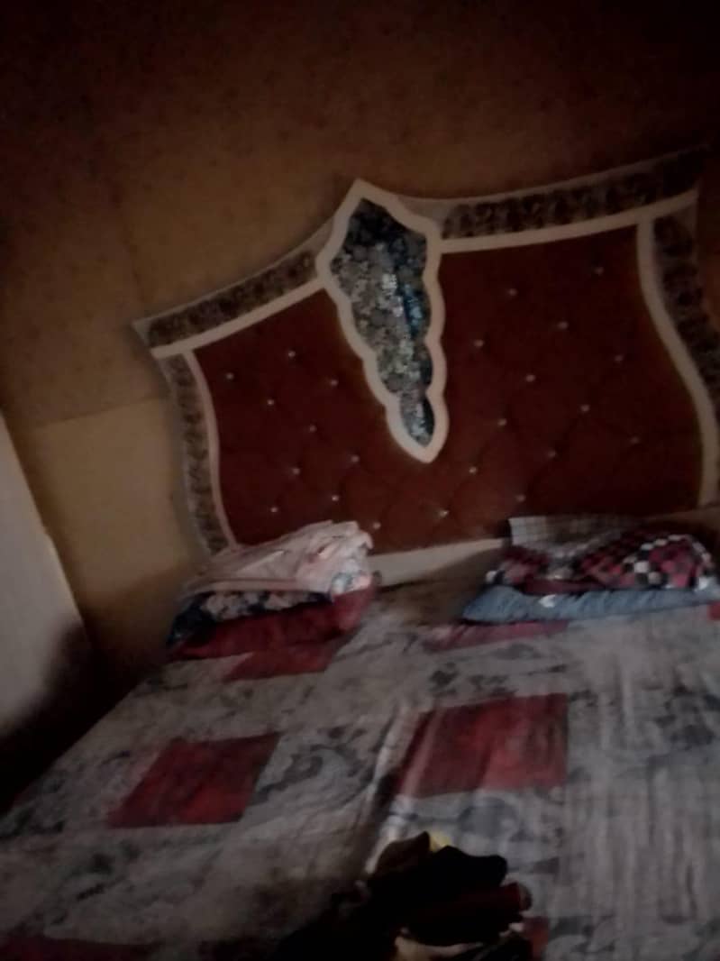 used bed set 0