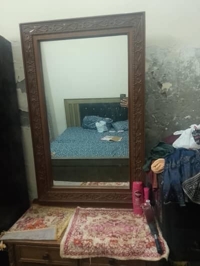 dressing table