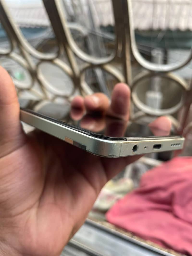 Realme Note 60x 1