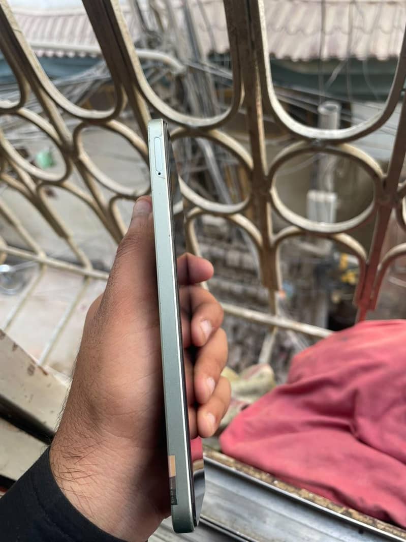 Realme Note 60x 4