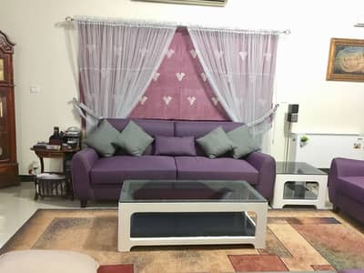 8 seater Sofa set in excellent condition
