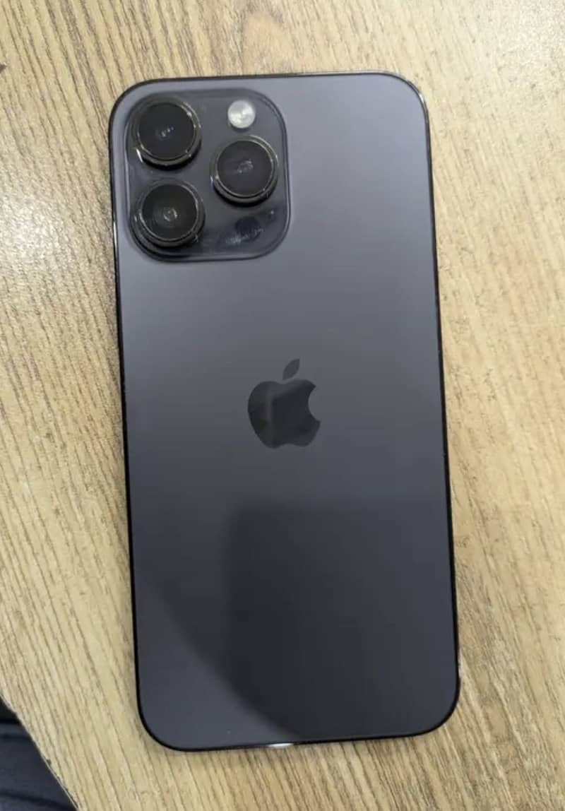 Apple iPhone 14 Pro Max 1