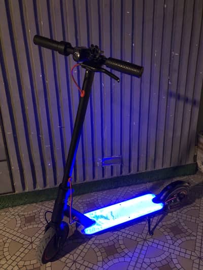 Xiaomi m365 electric scooty