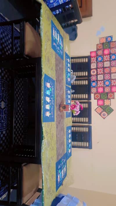 6seater dining table