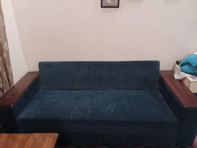 6 seater sofa 0