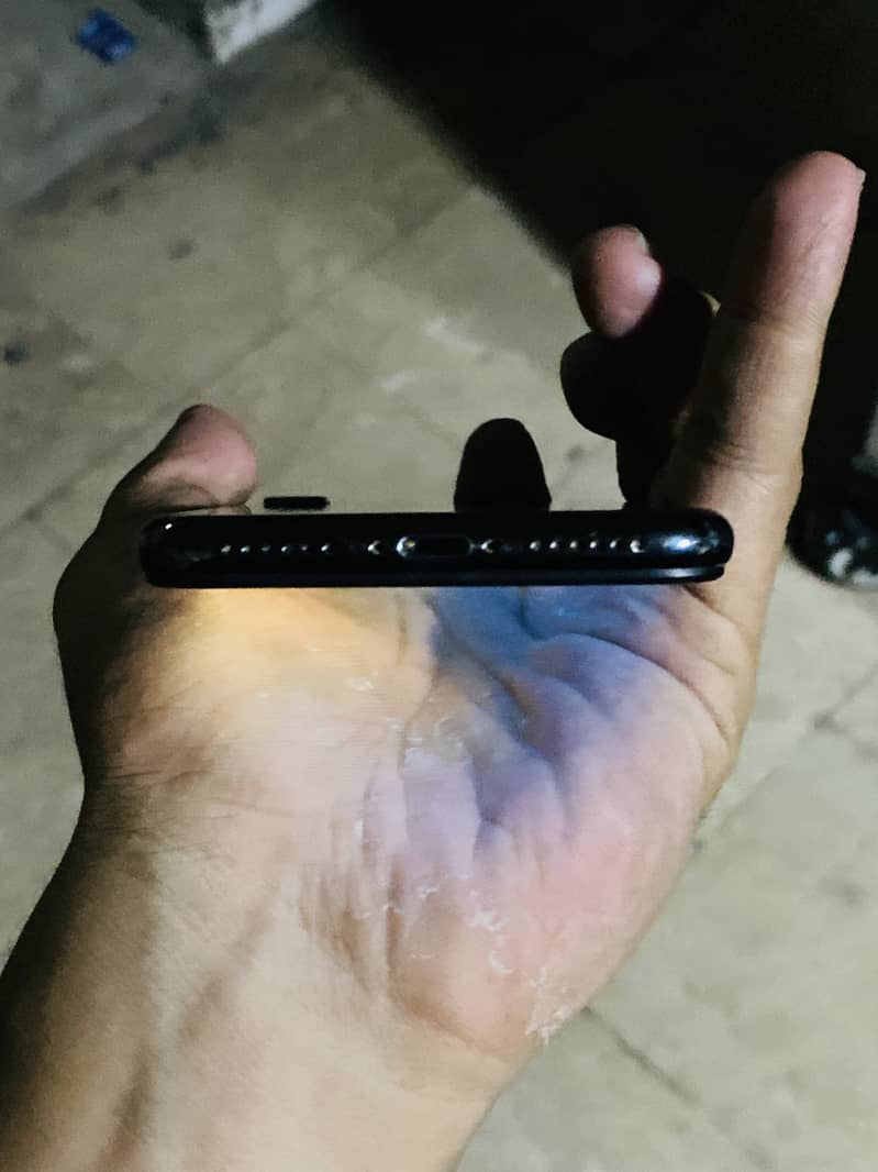 Apple iPhone X 2